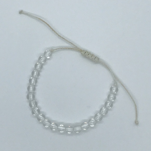 Clear adjustable bracelet - Picture 2 of 2